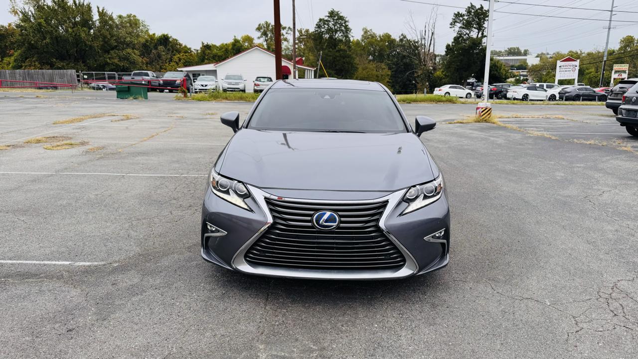 Lexus ES 300h Sedan 2016