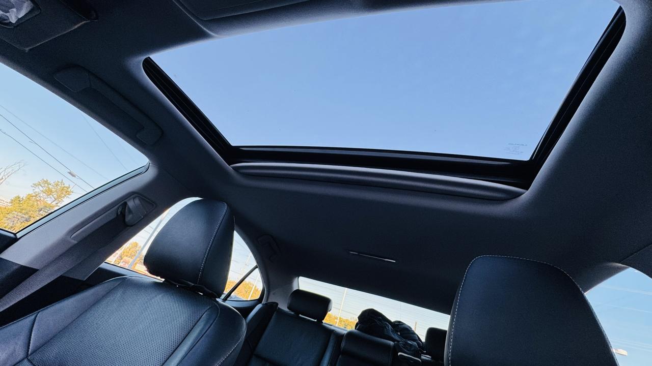 Lexus ES 300h Sedan 2016