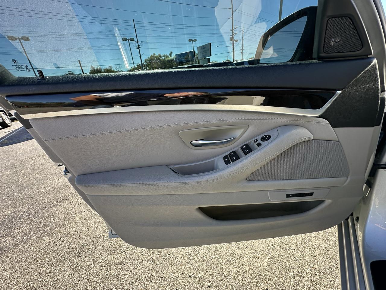 BMW 5-Series 535i 2012