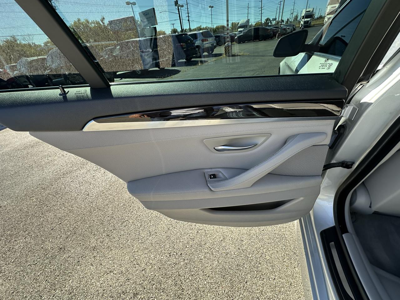 BMW 5-Series 535i 2012