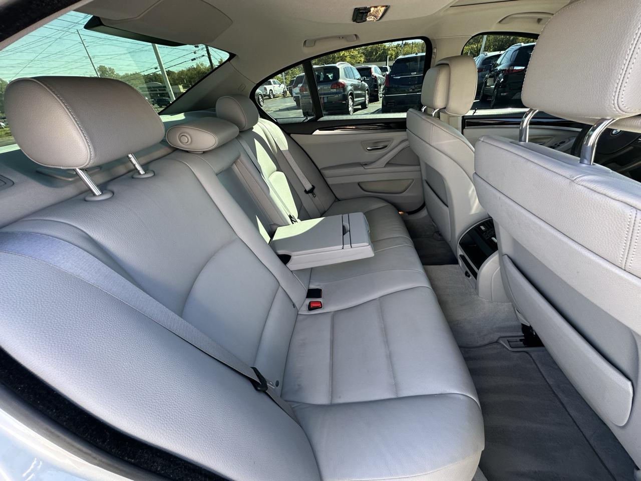 BMW 5-Series 535i 2012