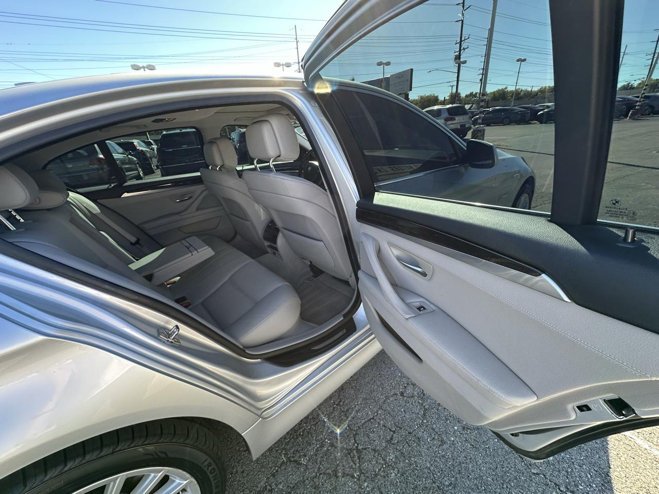 BMW 5-Series 535i 2012