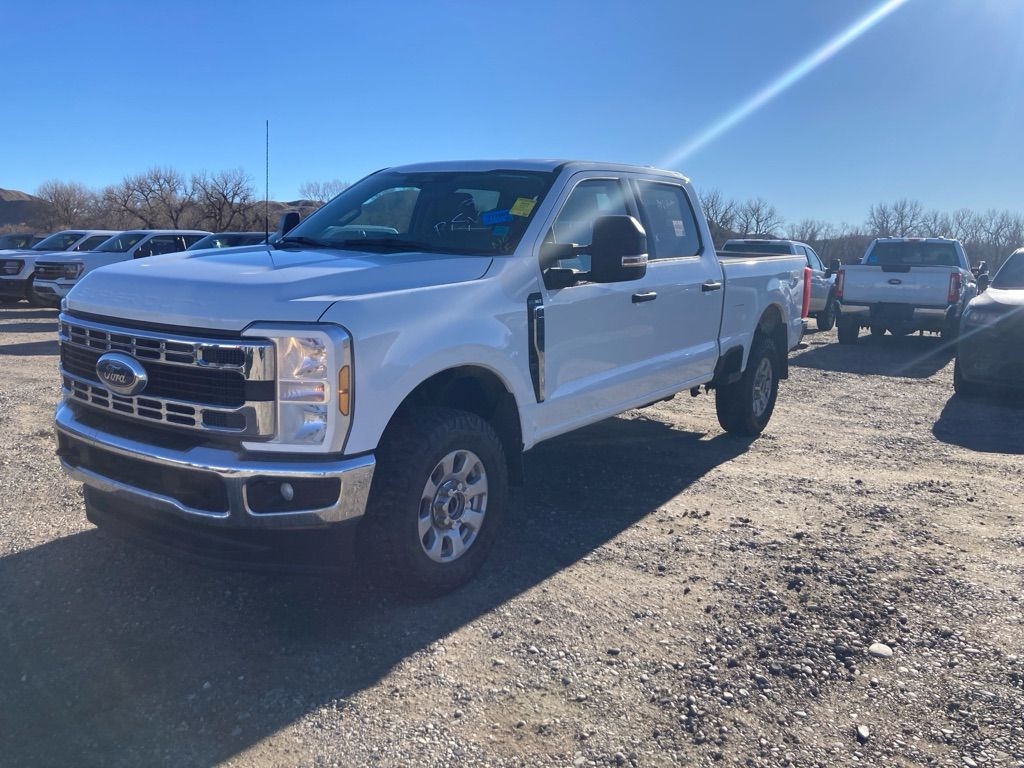 2024 Ford F-350 Super Duty XL's photo
