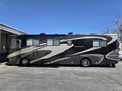 2005 Freightliner X-Line Motorhome 