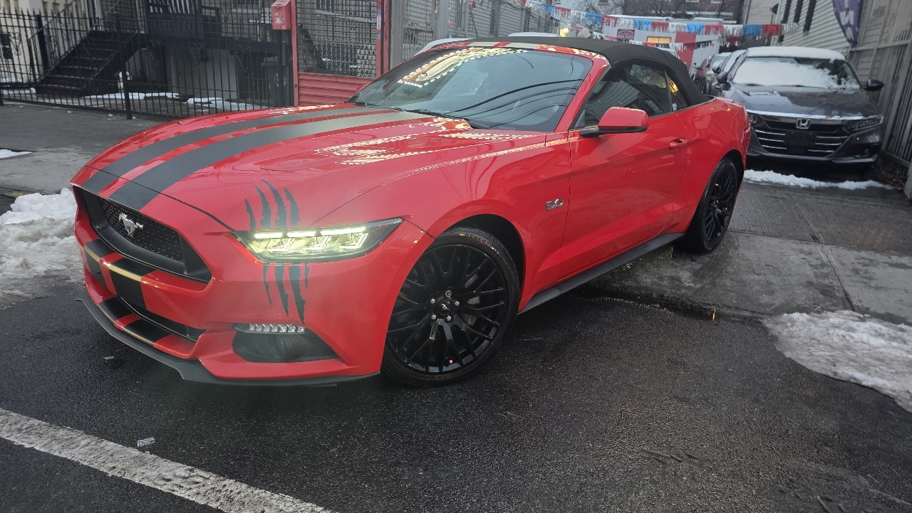 Ford Mustang GT convertible 2017