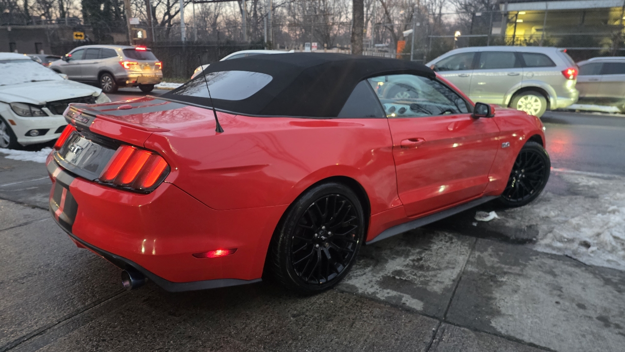 Ford Mustang GT convertible 2017