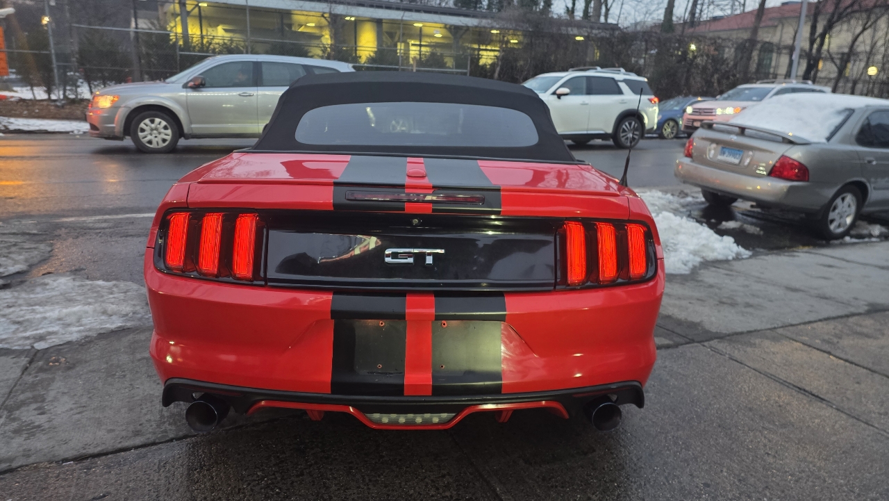 Ford Mustang GT convertible 2017