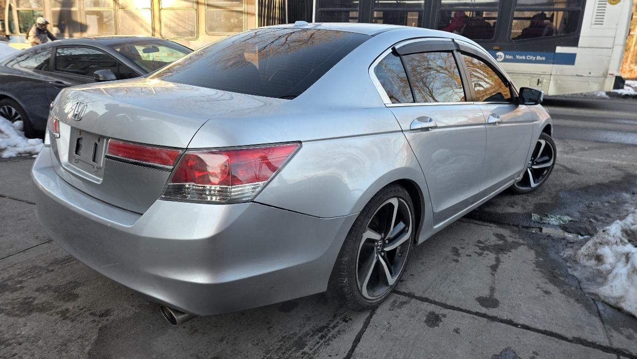 Honda Accord EX-L Sedan AT 2011
