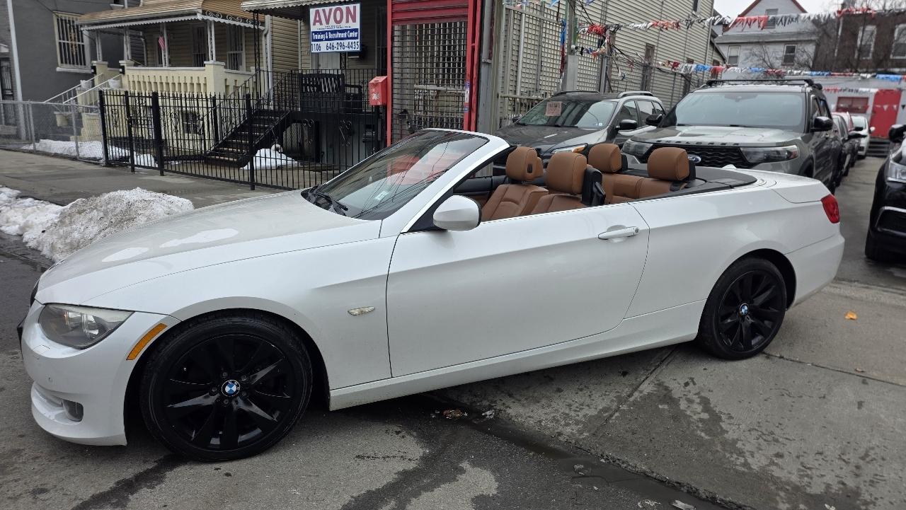 BMW 3-Series 328i Convertible 2011