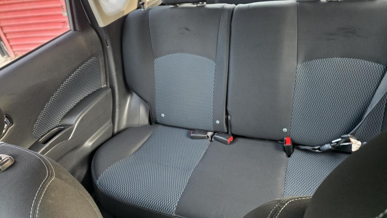 Nissan Versa Note S 2014