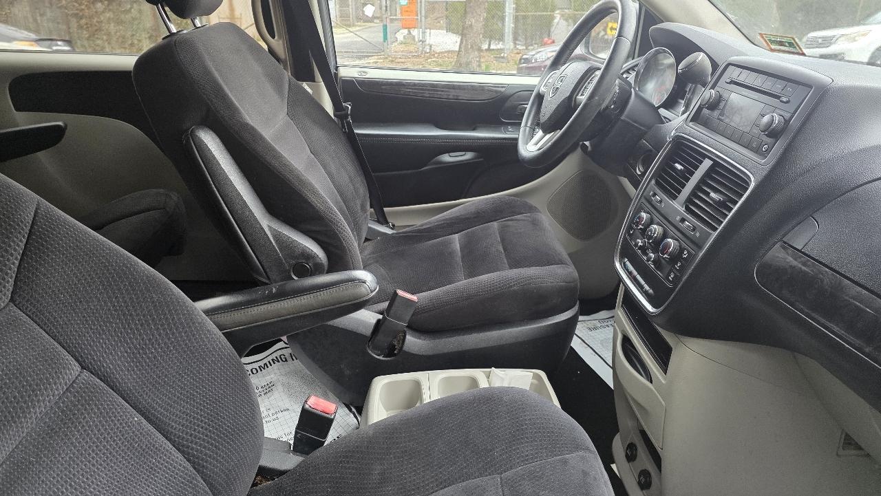 Dodge Grand Caravan SE 2014