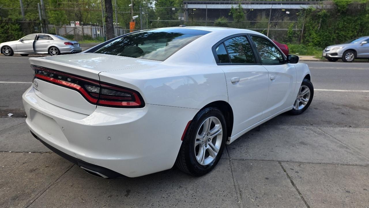 Dodge Charger SE 2016