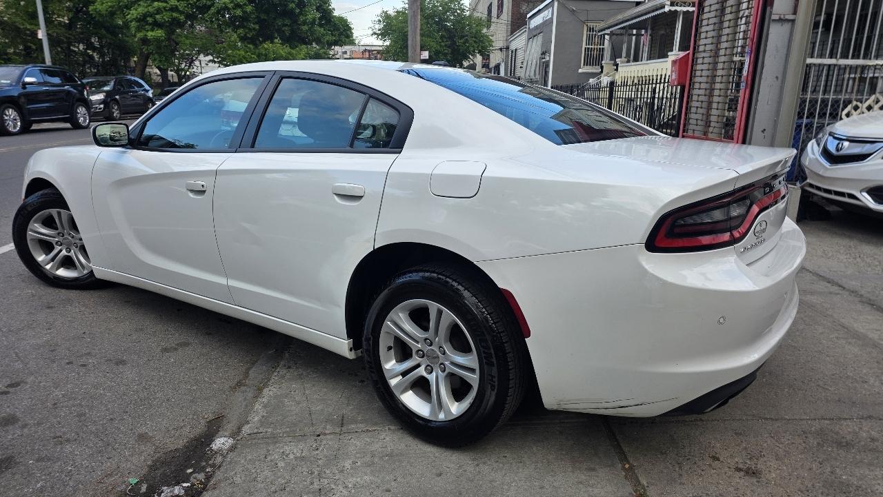 Dodge Charger SE 2016