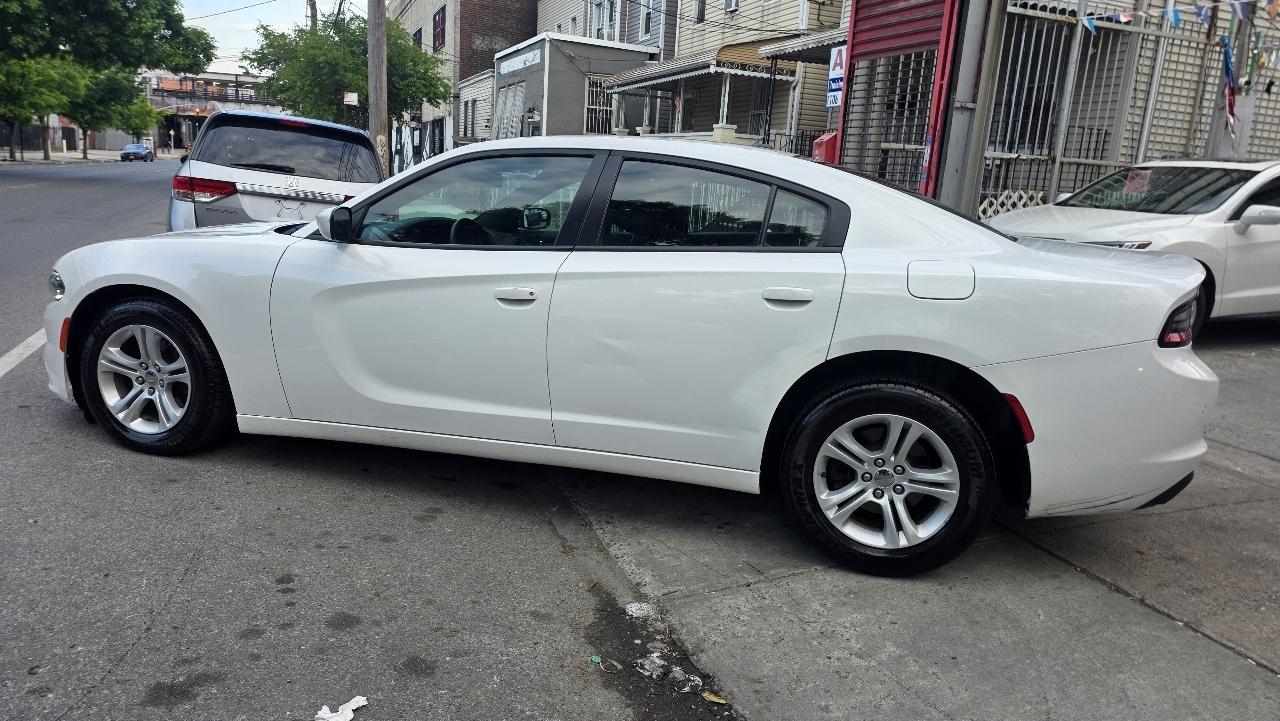 Dodge Charger SE 2016