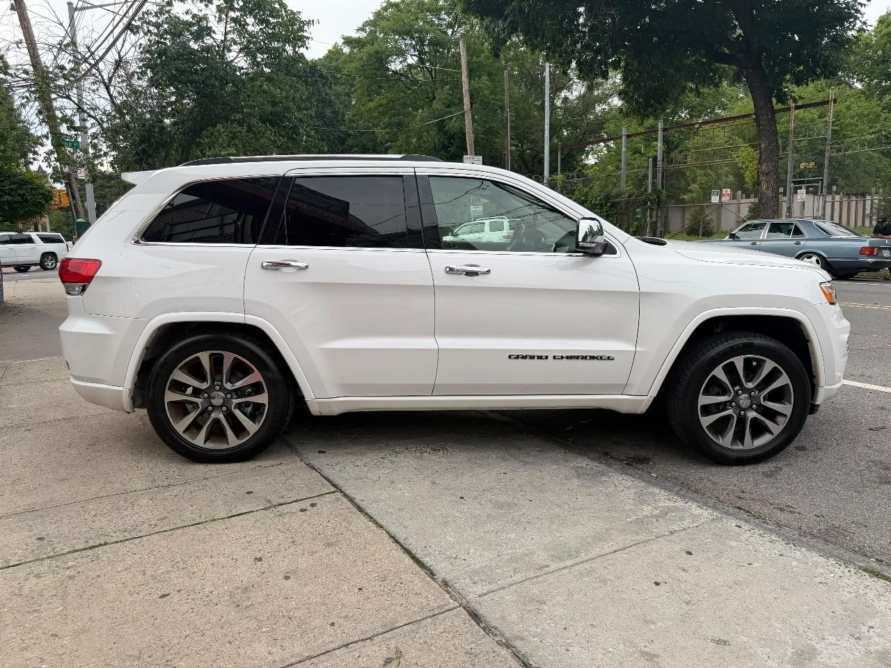 Jeep Grand Cherokee Overland 4WD 2017