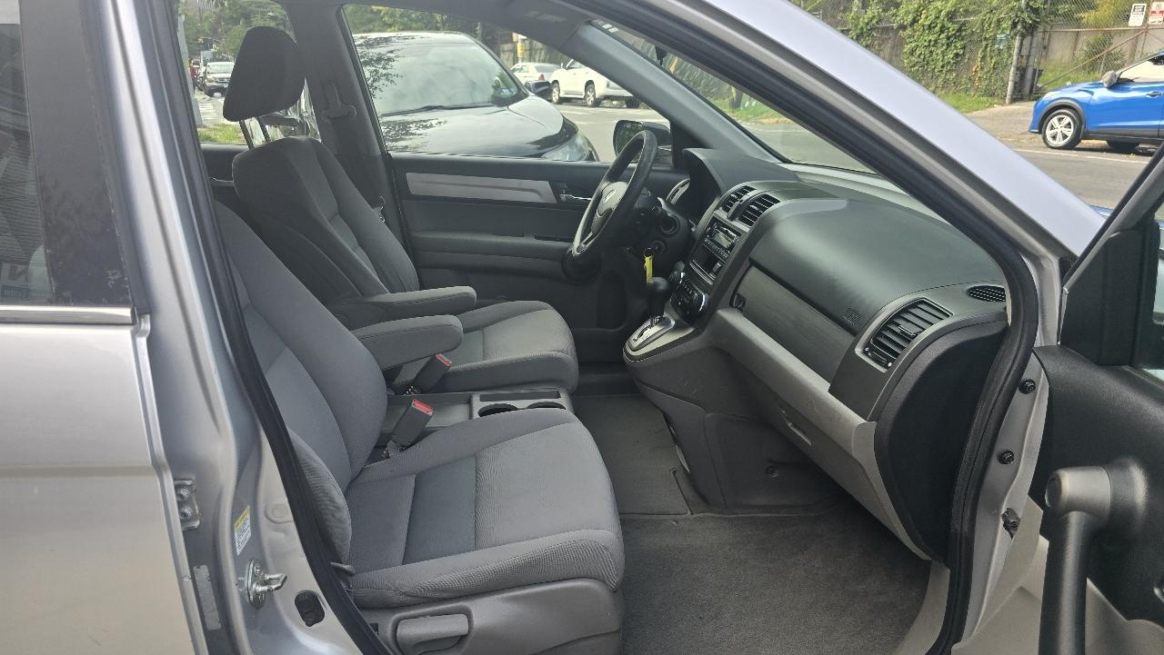 Honda CR-V LX 4WD 5-Speed AT 2011