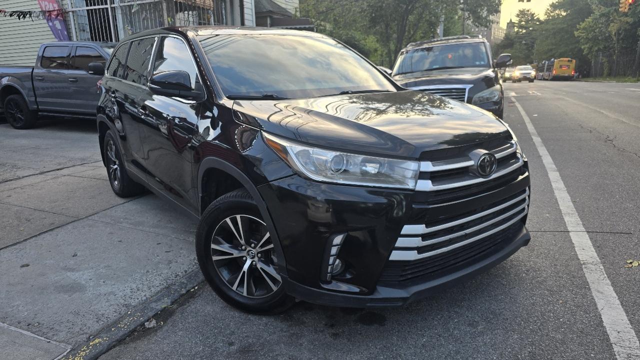 Toyota Highlander LE Plus AWD V6 2019