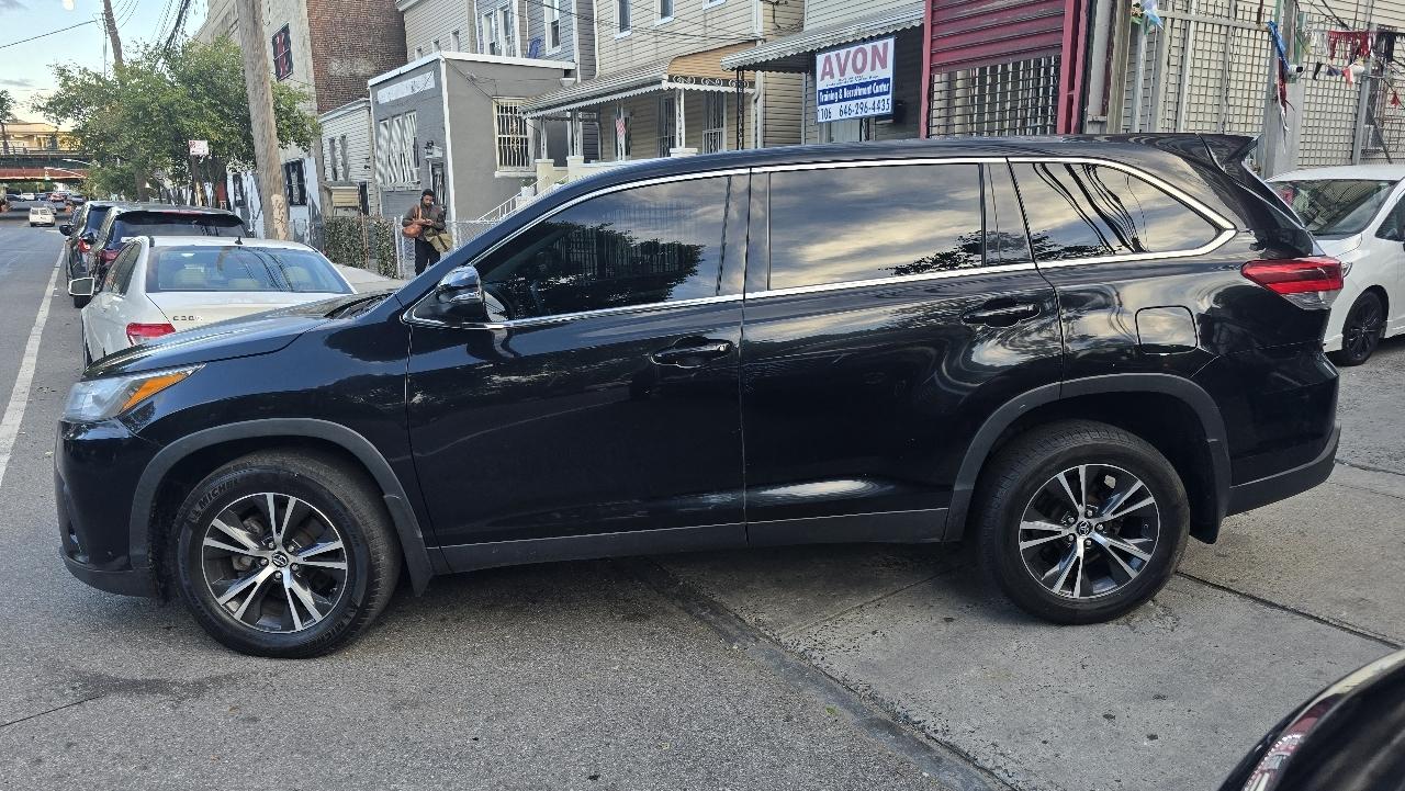 Toyota Highlander LE Plus AWD V6 2019