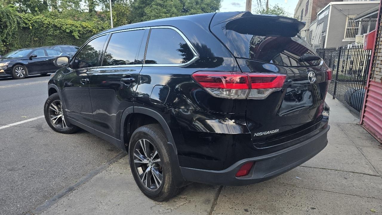 Toyota Highlander LE Plus AWD V6 2019