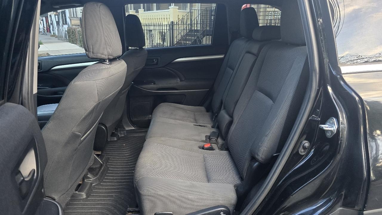 Toyota Highlander LE Plus AWD V6 2019