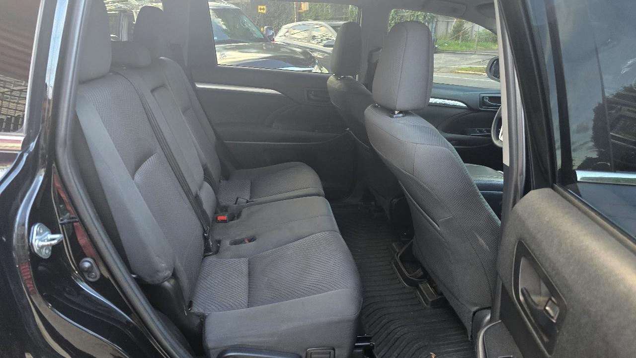 Toyota Highlander LE Plus AWD V6 2019