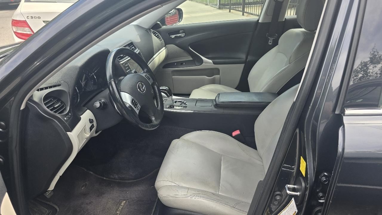 Lexus IS IS 250 AWD 2011