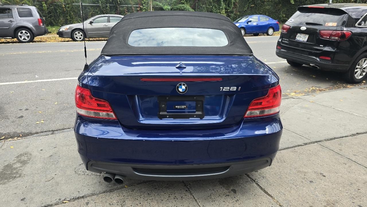 BMW 1-Series 128i Convertible 2012