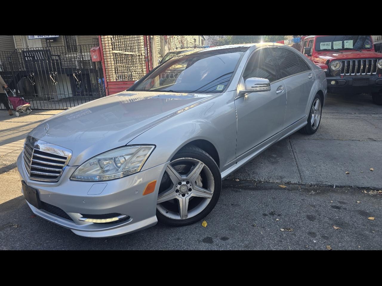 Mercedes-Benz S-Class S550 4-MATIC 2013