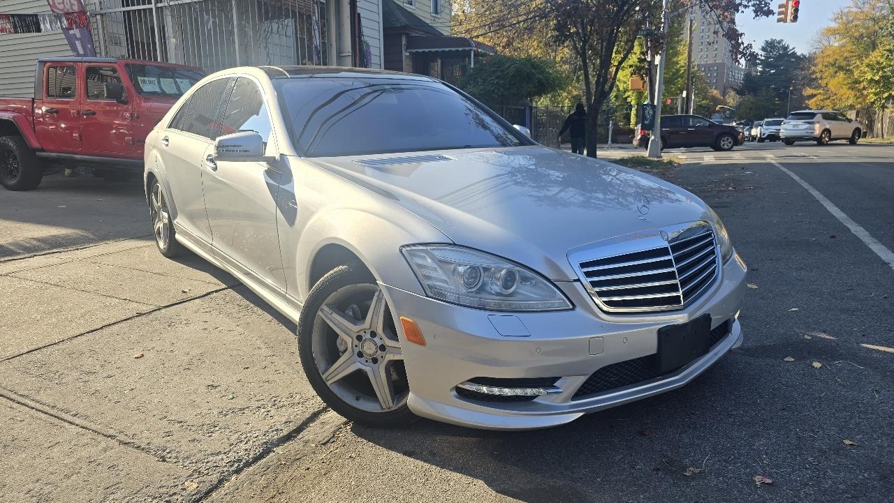 Mercedes-Benz S-Class S550 4-MATIC 2013