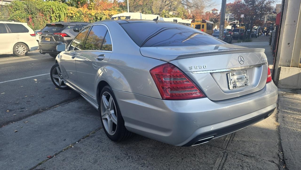 Mercedes-Benz S-Class S550 4-MATIC 2013