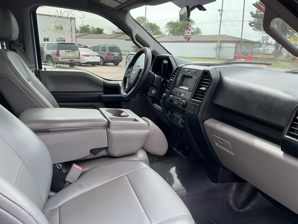 Ford F-150 XL 8-ft. Bed 2WD 2016