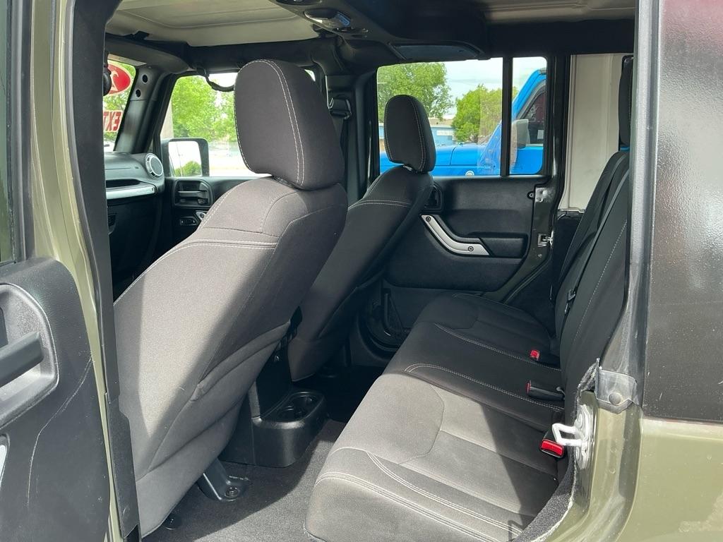 Jeep Wrangler Unlimited Rubicon 4WD 2015