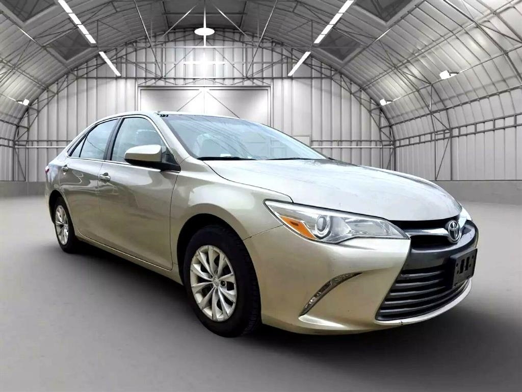 Toyota Camry LE 2015