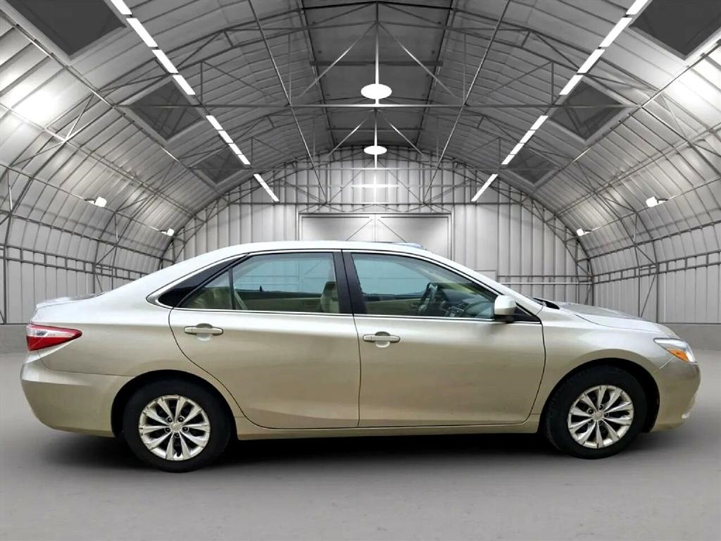 Toyota Camry LE 2015