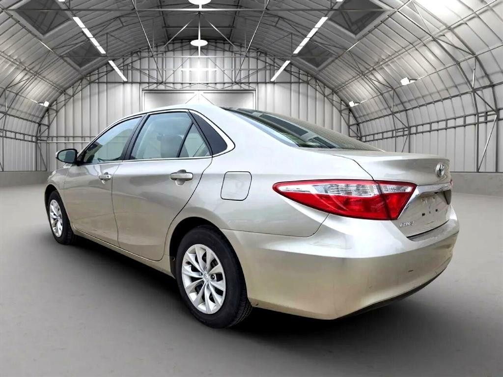 Toyota Camry LE 2015