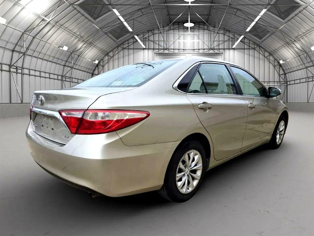 Toyota Camry LE 2015