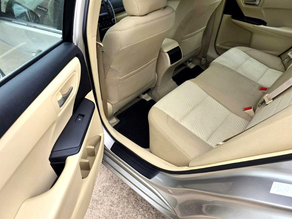 Toyota Camry LE 2015