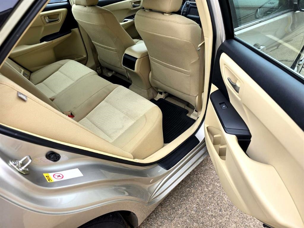 Toyota Camry LE 2015