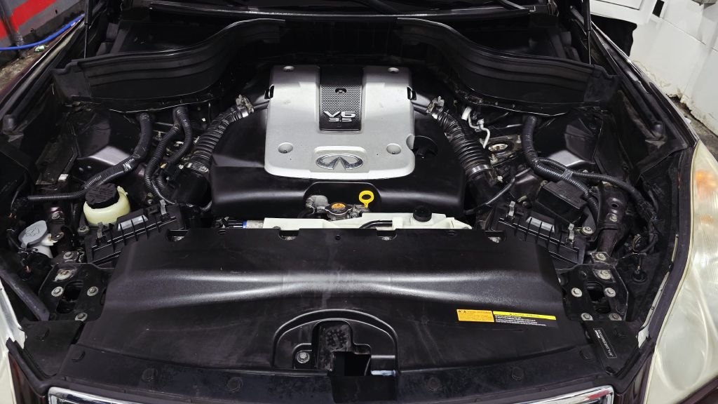 Infiniti EX35 4D SUV AWD 2011