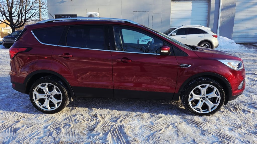 Ford Escape Titanium 4WD 2019