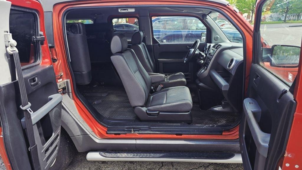 Honda Element EX 2WD AT 2004