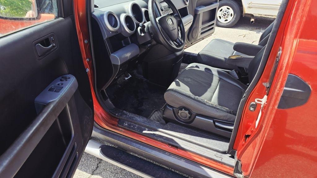 Honda Element EX 2WD AT 2004