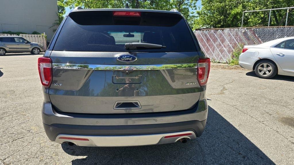 Ford Explorer XLT 4WD 2016