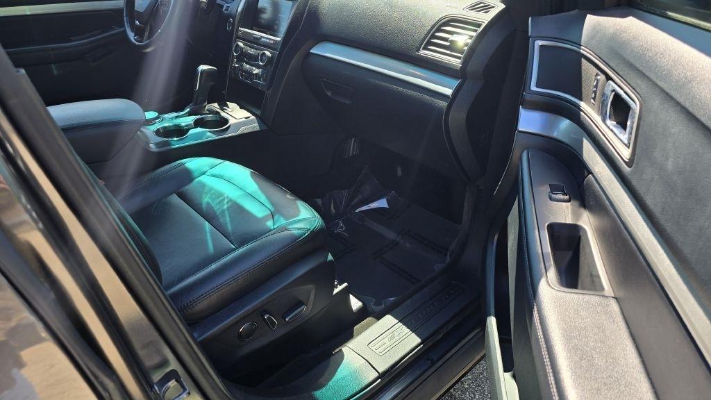Ford Explorer XLT 4WD 2016