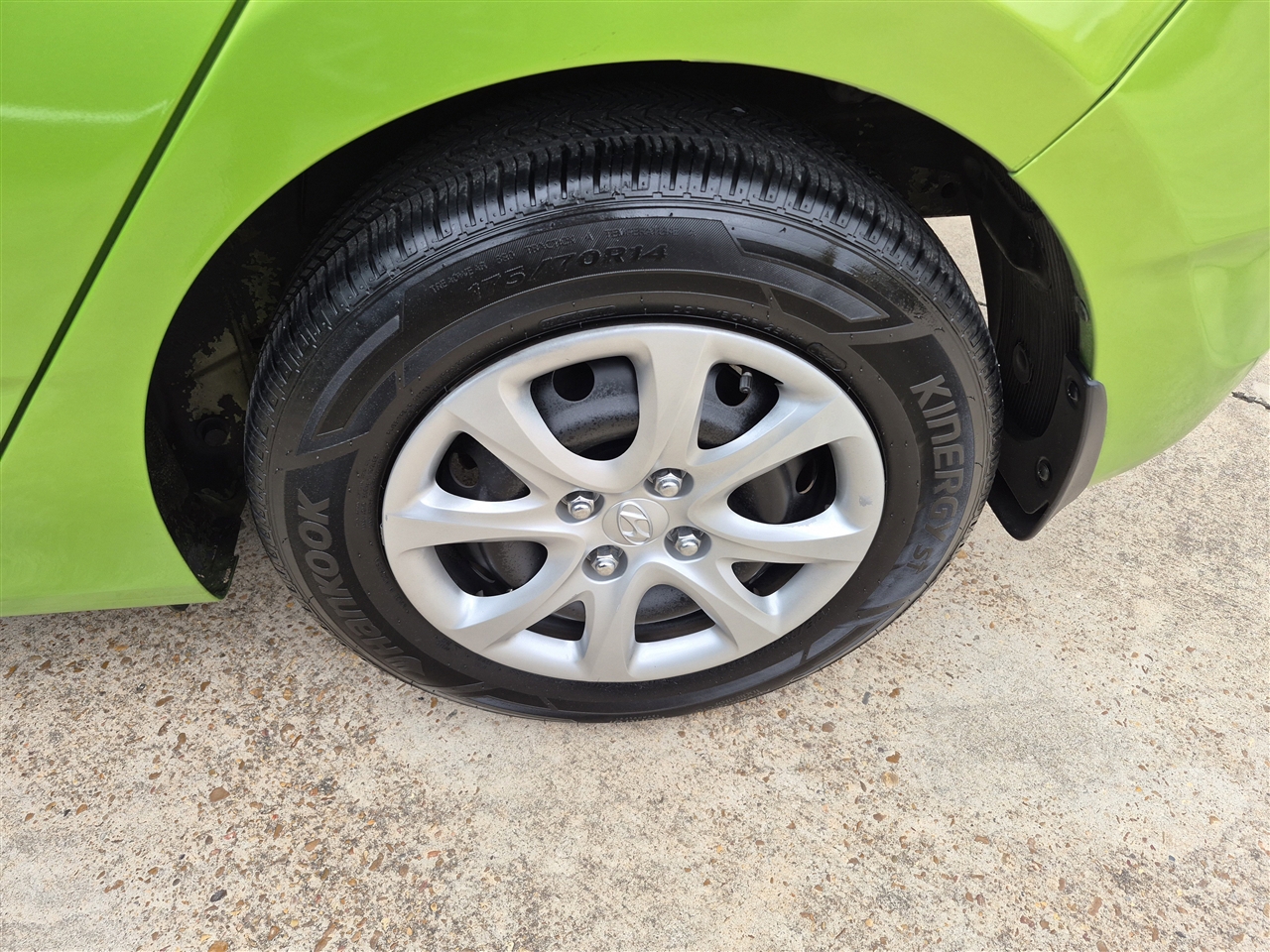 Hyundai Accent  2014