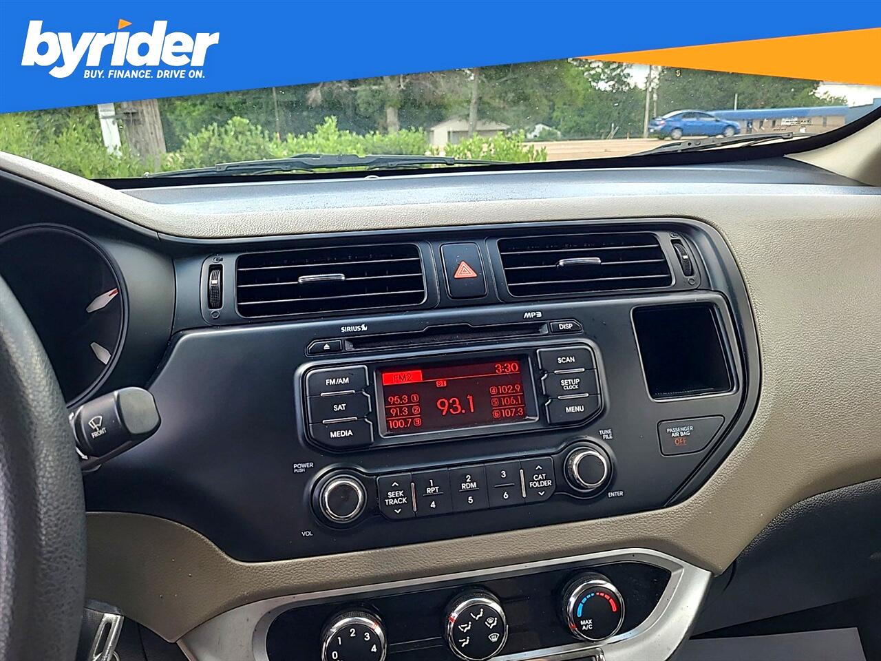 Kia Rio  2015 Kia Rio  2015