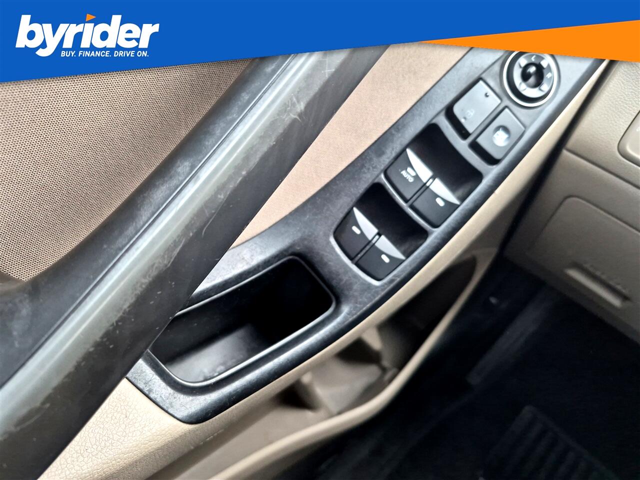 Hyundai Elantra  2016