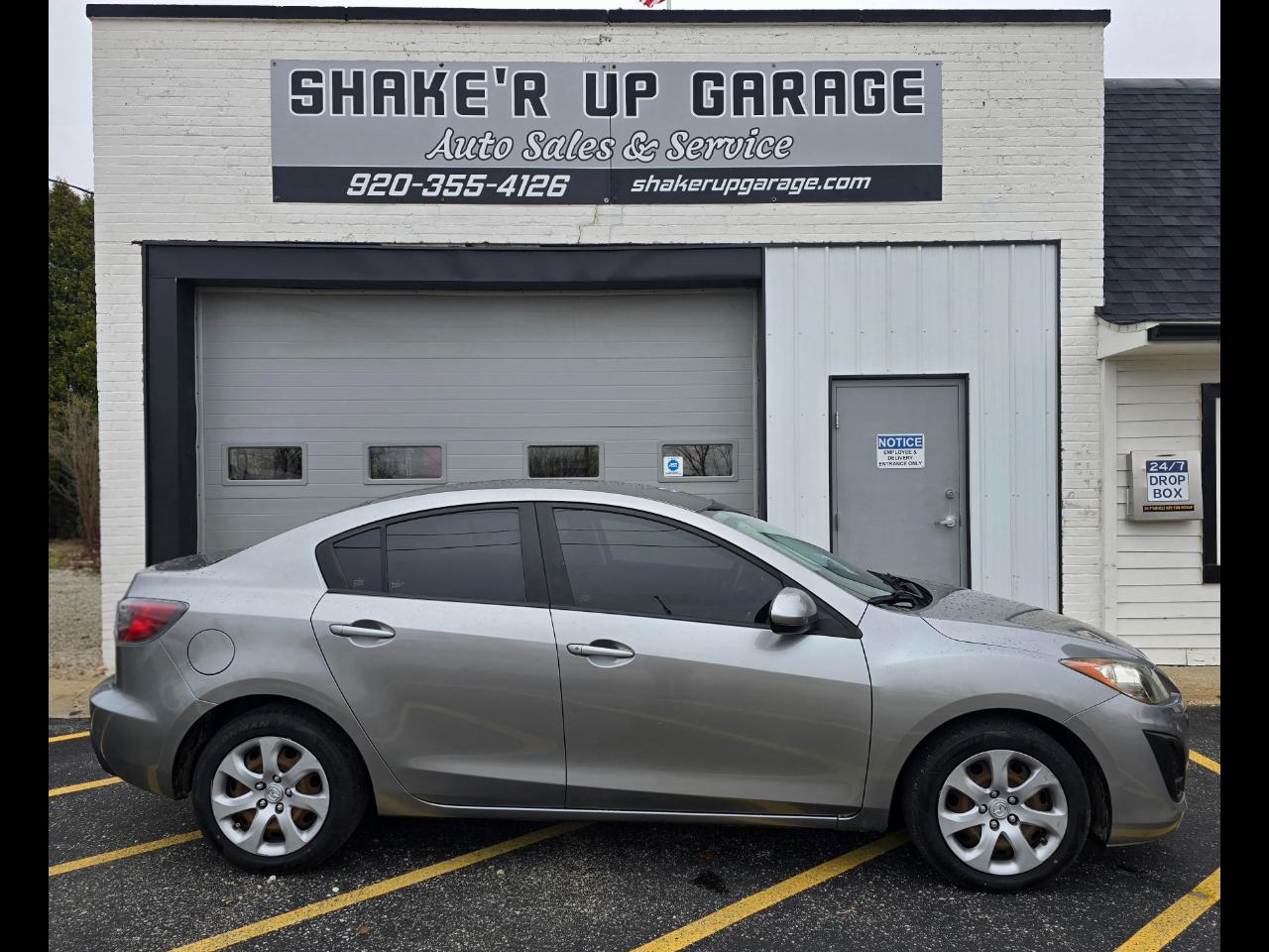 2010 Mazda MAZDA3 i Touring 4-door