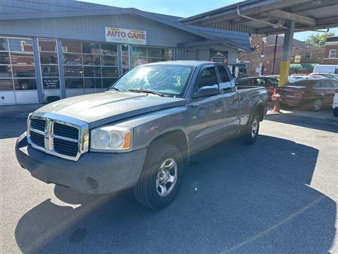 2005 Dodge Dakota ST