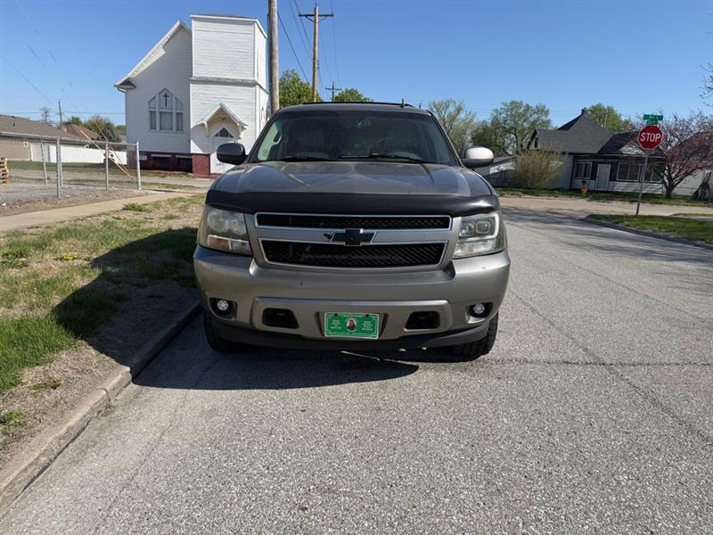 Chevrolet Suburban LS 1500 4WD 2007